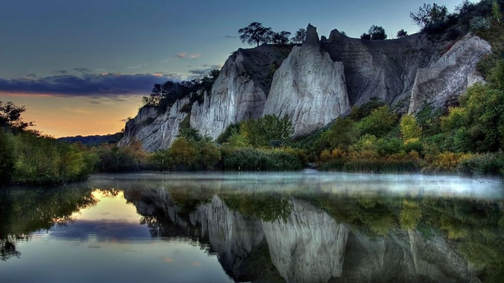 Hình ảnh thiên nhiên đẹp của núi và sông- 101+ Hình ảnh nền máy tính về thiên nhiên, phong cảnh đẹp Full HD