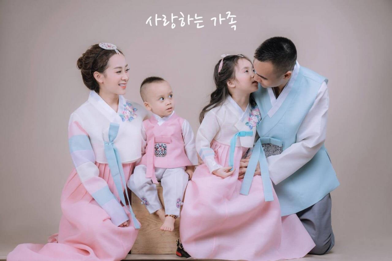 Bí quyết chụp ảnh gia đình đẹp kiểu Hàn Quốc